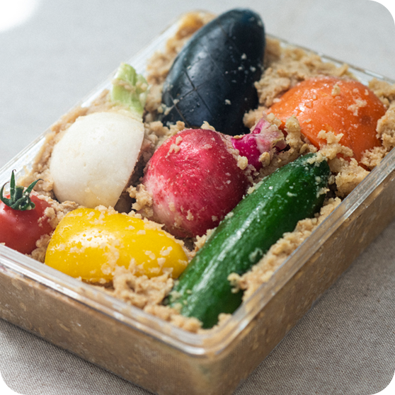 MISODOKOに漬けられる野菜写真